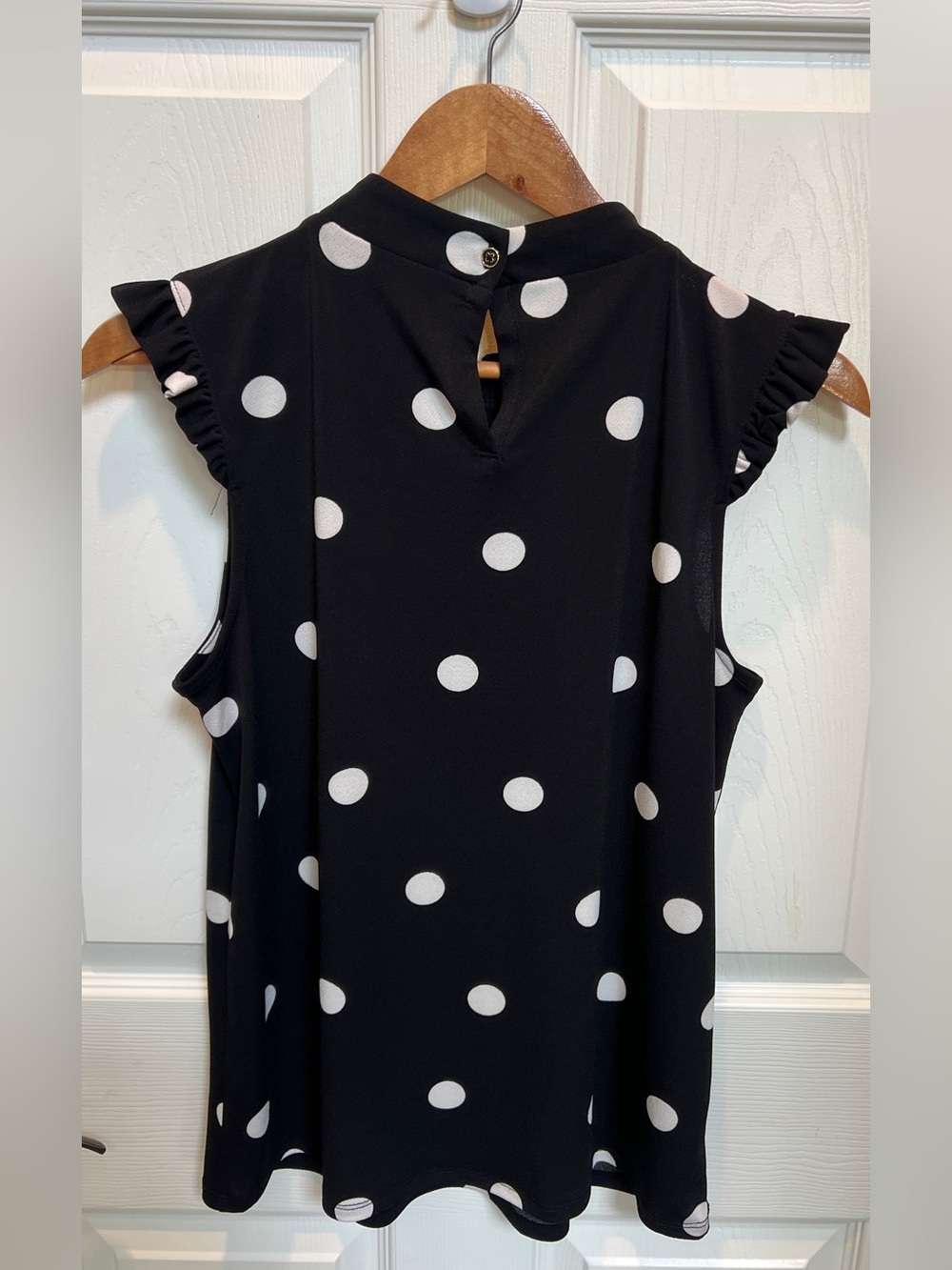 Adrianna Papell Polka Dot Black Sleeveless Top Sz S - Picture 4 of 10